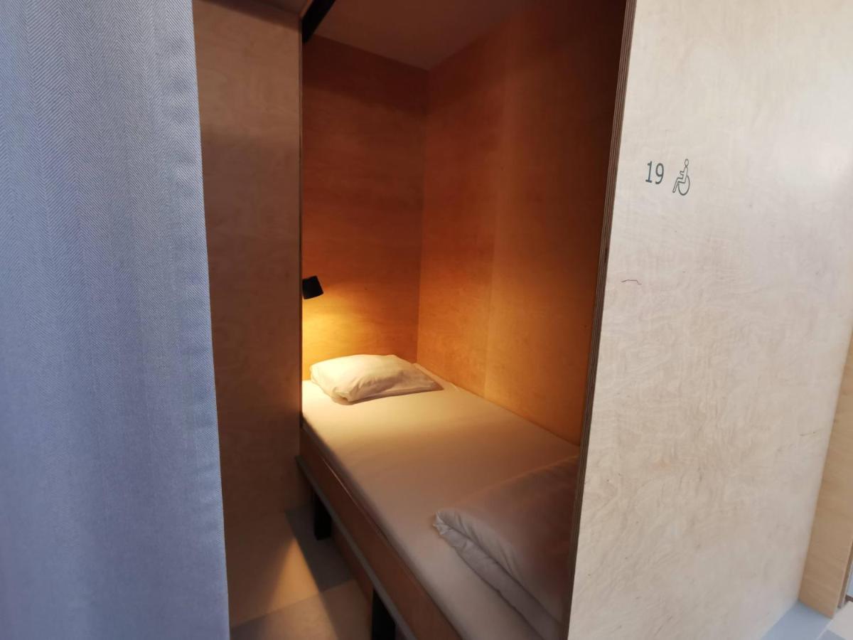 Marmot Capsule Albergue Zurique